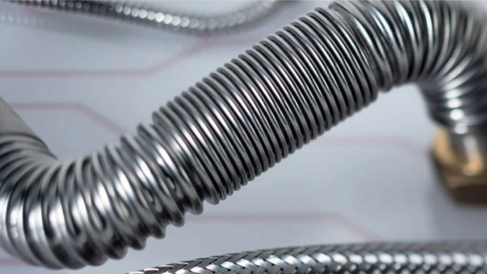 Cómo doblar tubo corrugado inox sin perder caudal